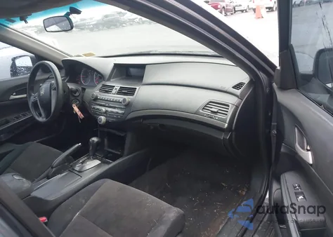 2009 Honda Accord 2.4 Lx-P z USA, uszkodzony, nr VIN 1HGCP26489A171523